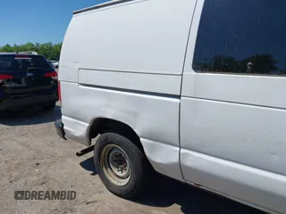 2014 Ford Econoline Cargo Commercial z VIN 1FTNE1EW2EDA43975, wystawiony jako IAAI lot #42416000 z przebiegiem 171 430 mil mil oraz . Historia ofert i sprzedaży dostępna na DreamBid. Obrazek 6.