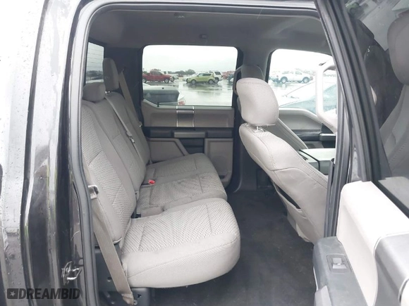 2015 Ford F-150 XLT with VIN 1FTEW1EGXFKD34324, listed as a IAAI auction lot 41901462 with 186,489 mi miles. Bid and sale history available at carsss.com. Image 8.