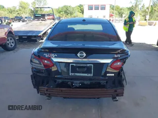 2018 Nissan Altima SV with VIN 1N4AL3APXJC297759, listed as a IAAI auction lot 41758613 with 77,527 mi miles and . Bid and sale history available at carsss.com. Image 17.