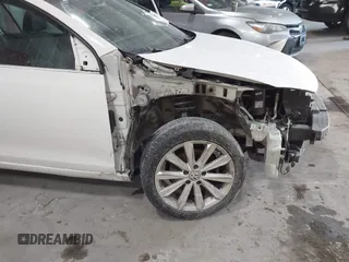 2013 Volkswagen Golf TDI с VIN WVWDM7AJ0DW137125, выставлен на аукционе IAAI как лот 41405747 с пробегом 122 069 миль миль и . История ставок и продаж доступна на DreamBid. Изображение 18.