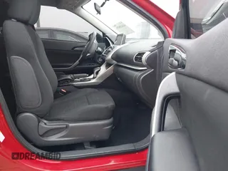2018 Mitsubishi Eclipse Cross LE z VIN JA4AT4AA9JZ067844, wystawiony jako IAAI lot #41638979 z przebiegiem 133 587 mil mil oraz . Historia ofert i sprzedaży dostępna na DreamBid. Obrazek 5.