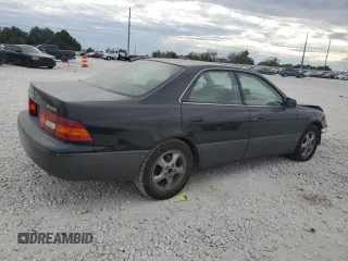 1998 Lexus ES 300 Luxury Sport Sdn with VIN JT8BF28G1W5045513, listed as a Copart auction lot 83194274 with 153,763 mi miles and Salvage Title. Bid and sale history available at carsss.com. Image 3.