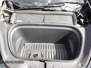 2024 Tesla Model Y Long Range с VIN 7SAYGAEE6RF127846, выставлен на аукционе Copart как лот 56968035 с пробегом 23 328 миль миль и Списание • Salvage title. История ставок и продаж доступна на DreamBid. Изображение 11.