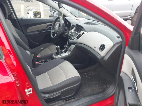 2014 Chevrolet Cruze LS with VIN 1G1PB5SG1E7347876, listed as a IAAI auction lot 41797128 with 126,276 mi miles. Bid and sale history available at carsss.com. Image 5.