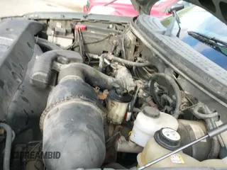 2007 Ford F-150 STX с VIN 1FTRX12W67FA14695, выставлен на аукционе IAAI как лот 43423060 с пробегом 130 321 миль миль и . История ставок и продаж доступна на DreamBid. Изображение 13.