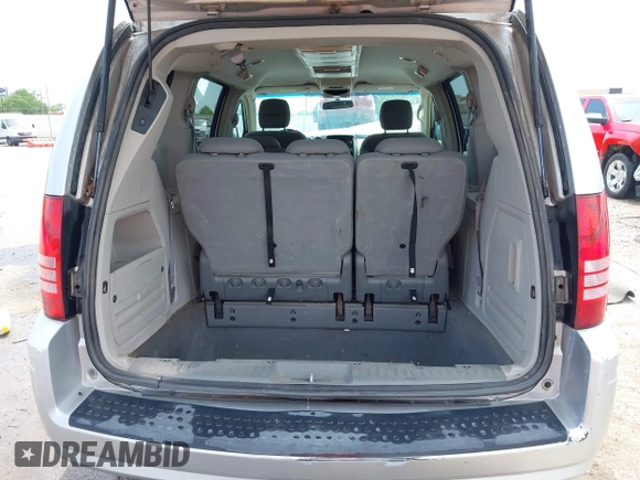 2008 Chrysler Town & Country Touring with VIN 2A8HR54P88R671360, listed as a IAAI auction lot 42104217 with 212,828 mi miles and . Bid and sale history available at DreamBid. Image 16.