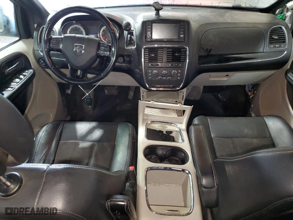 2019 Dodge Grand Caravan SXT with VIN 2C4RDGCG3KR804654, listed as a Copart auction lot 53072555 with 245,307 mi miles and Clean Title. Bid and sale history available at carsss.com. Image 8.