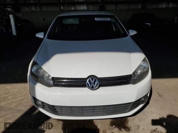 2014 Volkswagen Golf TDI w/Sunroof & Nav с VIN WVWDM7AJ0EW011395, выставлен на аукционе Copart как лот 71323244 с пробегом 177 729 миль миль и Чистый • Clean title. История ставок и продаж доступна на DreamBid. Изображение 5.