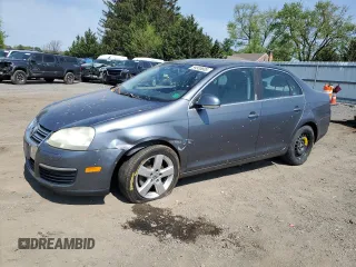 2008 Volkswagen Jetta SE z VIN 3VWRM71K88M191094, wystawiony jako Copart lot #54935805 z przebiegiem 111 066 mil mil oraz Szkoda całkowita • Salvage title. Historia ofert i sprzedaży dostępna na DreamBid. Obrazek 1.