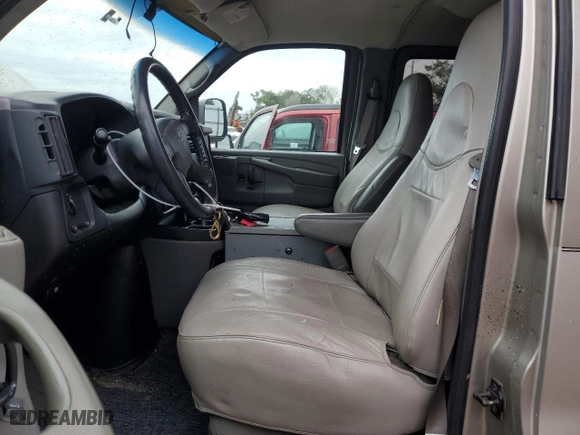 2004 Chevrolet Express Passenger with VIN 1GAHG39U241125628, listed as a Copart auction lot 74608164 with 0 mi miles and Salvage Title. Bid and sale history available at carsss.com. Image 7.