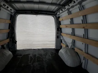 2023 Chevrolet Express Cargo с VIN 1GCWGAFPXP1244131, выставлен на аукционе Copart как лот 59627305 с пробегом 15 016 миль миль и Чистый • Clean title. История ставок и продаж доступна на DreamBid. Изображение 10.