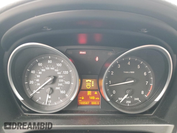 2013 BMW Z4 sDrive28i with VIN WBALL5C5XDJ104078, listed as a Copart auction lot 76118864 with 103,587 mi miles and Salvage Title. Bid and sale history available at carsss.com. Image 9.