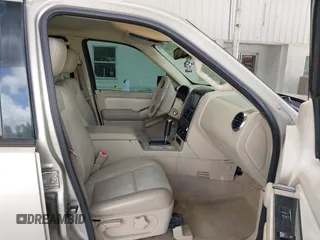 2006 Ford Explorer XLT with VIN 1FMEU63E56UA28913, listed as a IAAI auction lot 42571206 with 156,020 mi miles and . Bid and sale history available at DreamBid. Image 5.