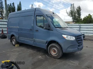 2019 Mercedes-Benz Sprinter Cargo with VIN WD4PF0CD6KP093909, listed as a Copart auction lot 51098245 with 110,426 mi miles and Clean Title. Bid and sale history available at carsss.com. Image 4.