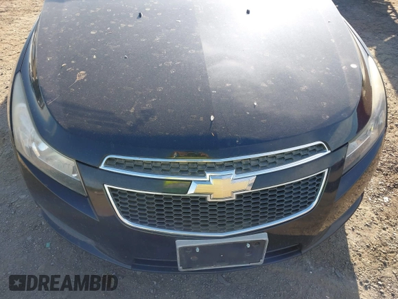 2013 Chevrolet Cruze 1LT with VIN 1G1PC5SB0D7111476, listed as a IAAI auction lot 42088469 with 70,581 mi miles and . Bid and sale history available at DreamBid. Image 6.