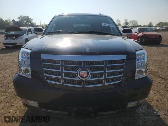 2007 Cadillac Escalade ESV z VIN 1GYFK66817R353397, wystawiony jako Copart lot #56756595 z przebiegiem 95 930 mil mil oraz Szkoda całkowita • Salvage title. Historia ofert i sprzedaży dostępna na DreamBid. Obrazek 5.