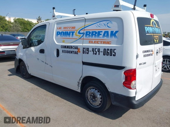 2016 Nissan NV200 S with VIN 3N6CM0KN7GK699055, listed as a IAAI auction lot 42393924 with 50,580 mi miles and . Bid and sale history available at DreamBid. Image 3.