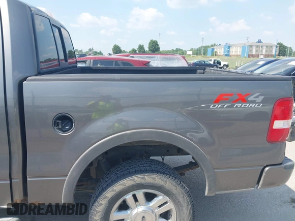 2004 Ford F-150 XLT с VIN 1FTPW14544FA13281, выставлен на аукционе IAAI как лот 42609212 с пробегом 174 385 миль миль и . История ставок и продаж доступна на DreamBid. Изображение 6.