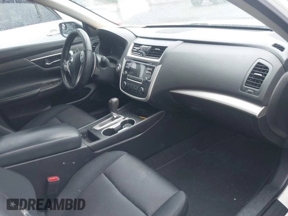2017 Nissan Altima SR z VIN 1N4AL3AP3HC271465, wystawiony jako IAAI lot #42716097 z przebiegiem 159 349 mil mil oraz . Historia ofert i sprzedaży dostępna na DreamBid. Obrazek 5.