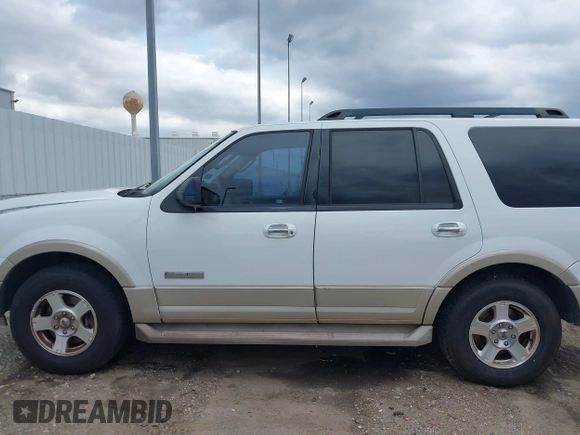 2007 Ford Expedition Eddie Bauer z VIN 1FMFU18517LA11176, wystawiony jako IAAI lot #42167558 z przebiegiem 238 839 mil mil oraz . Historia ofert i sprzedaży dostępna na DreamBid. Obrazek 14.