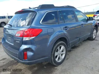 2014 Subaru Outback 2.5i Premium with VIN 4S4BRBCC6E3203024, listed as a IAAI auction lot 41936379 with 105,211 mi miles. Bid and sale history available at carsss.com. Image 4.