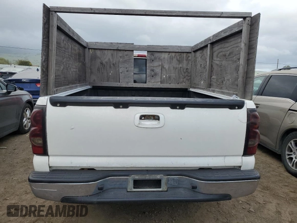 2004 Chevrolet Silverado 1500 LS with VIN 2GCEC19V041101826, listed as a Copart auction lot 50563575 with 215,161 mi miles and Salvage Title. Bid and sale history available at carsss.com. Image 6.