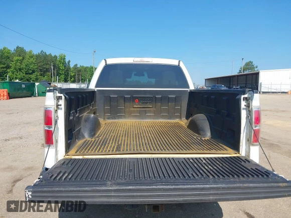 2010 Ford F-150 XL z VIN 1FTFX1EV3AKE81304, wystawiony jako IAAI lot #42423867 z przebiegiem 214 188 mil mil oraz . Historia ofert i sprzedaży dostępna na DreamBid. Obrazek 16.