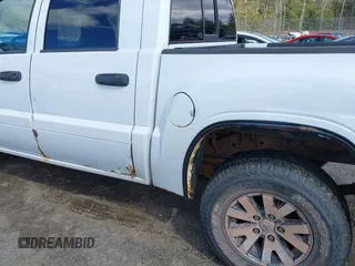 2008 Mitsubishi Raider LS with VIN 1Z7HT28K68S610064, listed as a IAAI auction lot 41908361 with 93,356 mi miles. Bid and sale history available at carsss.com. Image 6.