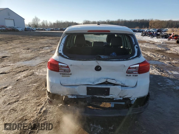 2012 Volkswagen Tiguan LE with VIN WVGAV7AXXCW568697, listed as a Copart auction lot 43210435 with 181,249 mi miles and Salvage title. Bid and sale history available at DreamBid. Image 6.