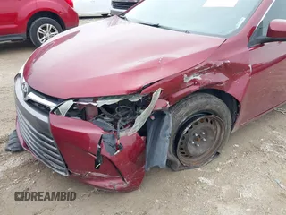 2016 Toyota Camry XLE with VIN 4T1BF1FKXGU533008, listed as a IAAI auction lot 41957727 with 184,022 mi miles. Bid and sale history available at carsss.com. Image 6.