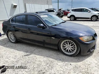 2006 BMW 3 Series 330i with VIN WBAVB33566KR80952, listed as a Copart auction lot 70083134 with 201,207 mi miles and Non repairable. Bid and sale history available at DreamBid. Image 4.