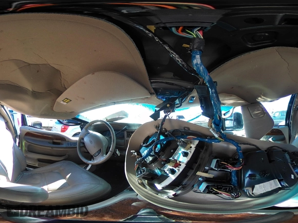 2001 Ford Excursion Limited с VIN 1FMNU43S11EB30853, выставлен на аукционе IAAI как лот 40811430 с пробегом 160 527 миль миль и . История ставок и продаж доступна на DreamBid. Изображение 19.