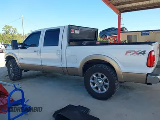 2014 Ford Super Duty F-250 SRW XL with VIN 1FT7W2BT2EEB11465, listed as a IAAI auction lot 40938848 with 224,153 mi miles. Bid and sale history available at carsss.com. Image 14.