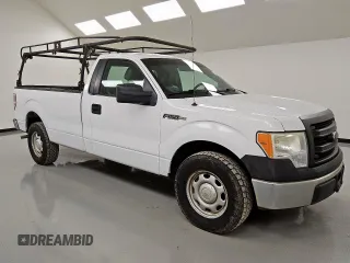 2014 Ford F-150 XL with VIN 1FTMF1CM6EKD44321, listed as a Copart auction lot 61599305 with 331,756 mi miles and Clean title. Bid and sale history available at DreamBid. Image 4.