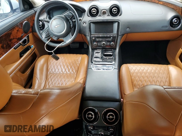 2016 Jaguar XJ Portfolio with VIN SAJWA2G72G8V91810, listed as a Copart auction lot 55269305 with Not Provided miles and Clean Title. Bid and sale history available at DreamBid. Image 8.