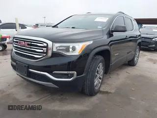 2017 GMC Acadia SLE z VIN 1GKKNLLS5HZ197929, wystawiony jako IAAI lot #41486418 z przebiegiem 132 536 mil mil oraz . Historia ofert i sprzedaży dostępna na DreamBid. Obrazek 2.