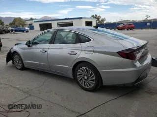 2020 Hyundai Sonata Hybrid Ultimate with VIN KMHL34JJ8LA013995, listed as a Copart auction lot 72614324 with 71,369 mi miles and Salvage Title. Bid and sale history available at carsss.com. Image 2.