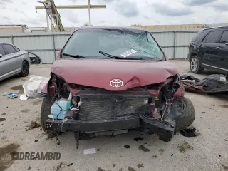 2017 Toyota Sienna SE with VIN 5TDXZ3DC5HS858275, listed as a Copart auction lot 53954505 with 38,870 mi miles and Salvage title. Bid and sale history available at DreamBid. Image 5.