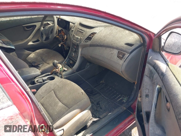 2015 Hyundai Elantra SE z VIN 5NPDH4AE1FH599305, wystawiony jako IAAI lot #42082653 z przebiegiem Nie podano mil oraz . Historia ofert i sprzedaży dostępna na DreamBid. Obrazek 5.