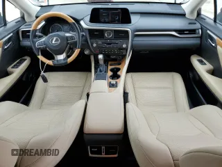 2021 Lexus RX 350L z VIN JTJHZKEA4M2018613, wystawiony jako Copart lot #89056175 z przebiegiem 40 592 mil mil oraz Nie do naprawy • Non repairable. Historia ofert i sprzedaży dostępna na DreamBid. Obrazek 8.