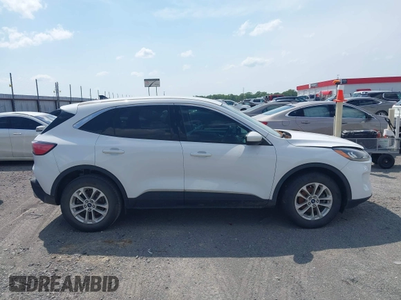 2020 Ford Escape SE with VIN 1FMCU9G60LUA23335, listed as a IAAI auction lot 42133925 with 46,434 mi miles. Bid and sale history available at carsss.com. Image 13.