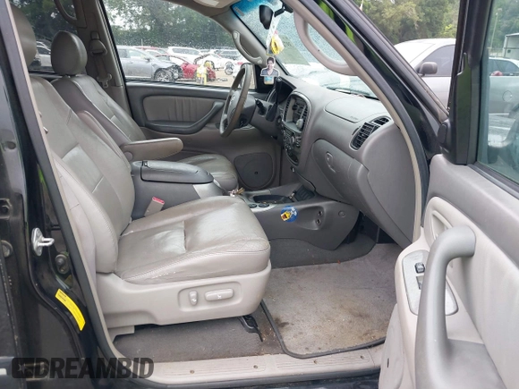 2006 Toyota Sequoia Limited with VIN 5TDZT38AX6S275829, listed as a IAAI auction lot 39725730 with 310,011 mi miles and . Bid and sale history available at DreamBid. Image 5.