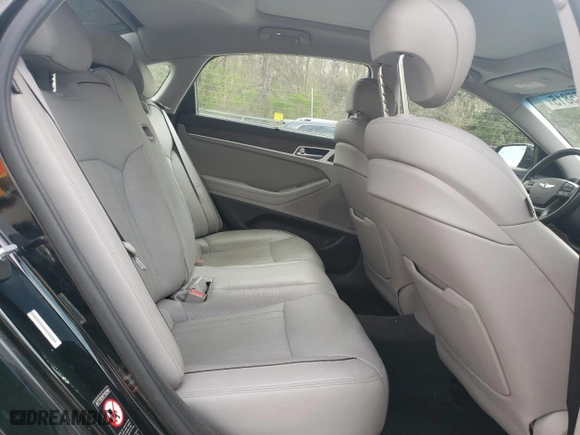 2015 Hyundai Genesis 3.8L with VIN KMHGN4JE3FU021729, listed as a Copart auction lot 54375815 with 185,613 mi miles and Clean Title. Bid and sale history available at carsss.com. Image 10.