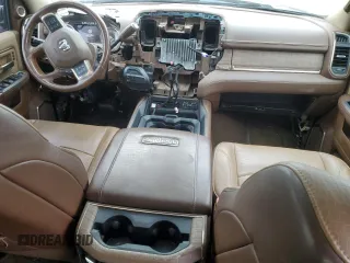 2019 Ram 3500 Longhorn with VIN 3C63RRKL5KG555465, listed as a Copart auction lot 44259325 with 116,902 mi miles and Salvage Title. Bid and sale history available at carsss.com. Image 8.
