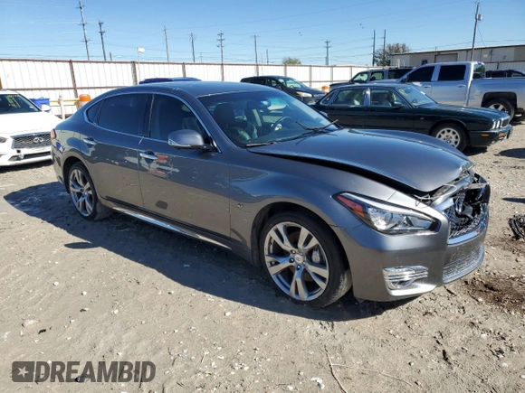 2019 Infiniti Q70 Luxe с VIN JN1BY1PR7KM725623, выставлен на аукционе Copart как лот 80134544 с пробегом 73 621 миль миль и Списание • Salvage title. История ставок и продаж доступна на DreamBid. Изображение 4.