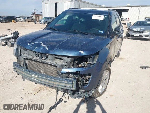 2018 Ford Explorer XLT with VIN 1FM5K8D86JGC41452, listed as a IAAI auction lot 41772061 with 121,192 mi miles and . Bid and sale history available at carsss.com. Image 6.