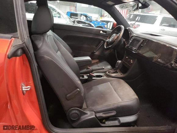2018 Volkswagen Beetle S with VIN 3VWFD7ATXJM712902, listed as a Copart auction lot 69952994 with 43,696 mi miles and Salvage Title. Bid and sale history available at carsss.com. Image 10.