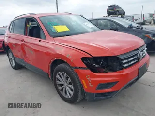 2018 Volkswagen Tiguan S with VIN 3VV1B7AX8JM090047, listed as a IAAI auction lot 42184116 with 121,085 mi miles and . Bid and sale history available at DreamBid. Image 1.