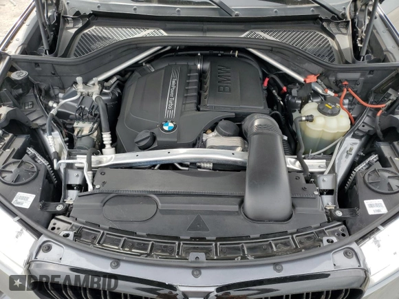2018 BMW X6 sDrive35i with VIN 5UXKU0C52J0G81057, listed as a Copart auction lot 50698205 with 67,735 mi miles and Salvage Title. Bid and sale history available at carsss.com. Image 14.