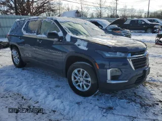 2023 Chevrolet Traverse LS with VIN 1GNEVFKW0PJ121876, listed as a Copart auction lot 43731515 with 24,673 mi miles and Salvage Title. Bid and sale history available at carsss.com. Image 4.